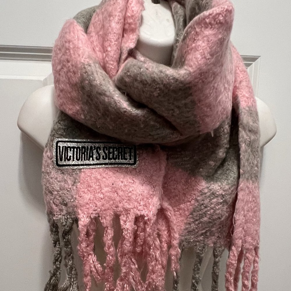 Victoria's Secret Pink and gray fringed scarf